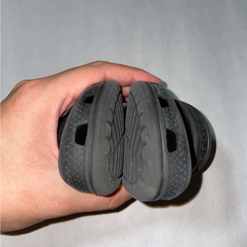 Black Crocs - Kids Size 4/5